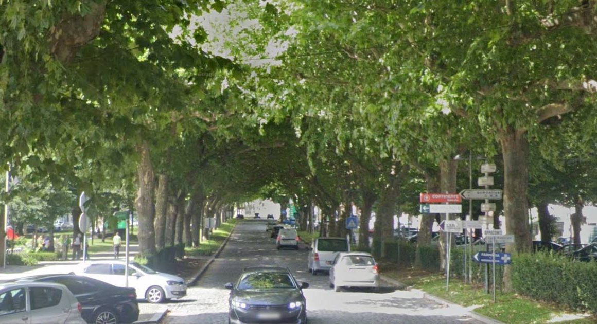 Atenção, Vila Verde. Esta estrada que atravessa o centro vai estar cortada ao trânsito